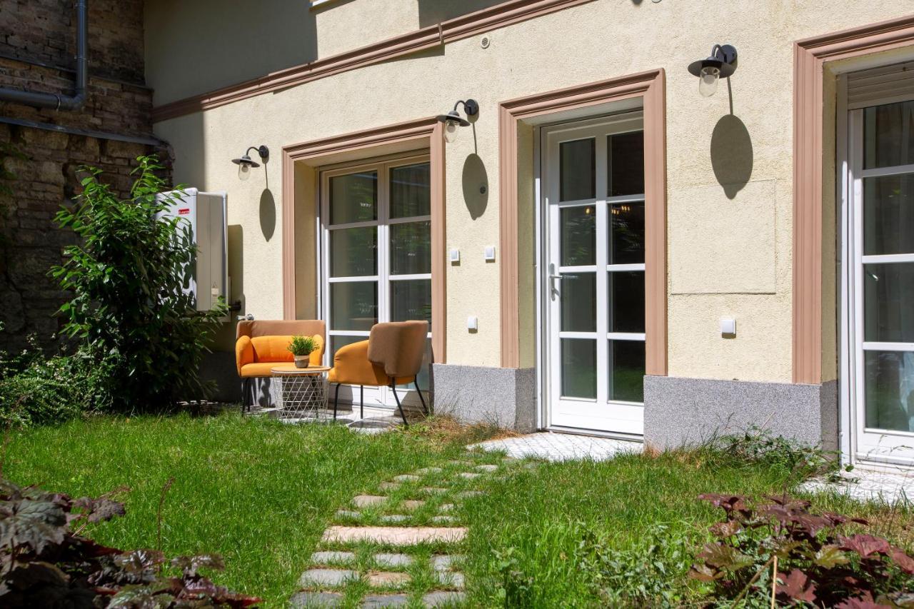 Unique Central 3 Floor Home With 4Bdrm, 3Bthrm Budapest Ngoại thất bức ảnh